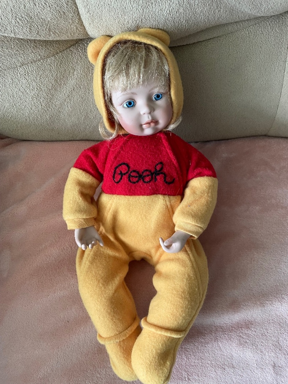 Ashton Drake Galleries Winnie The Pooh Doll